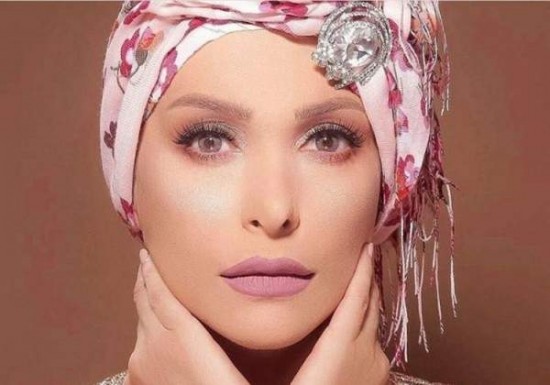 أمل حجازي: “في كتير اشباه فنانات لازم يتوقفوا عن الغناء”
